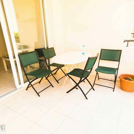 By The Sea Apartment Paphos Ngoại thất bức ảnh