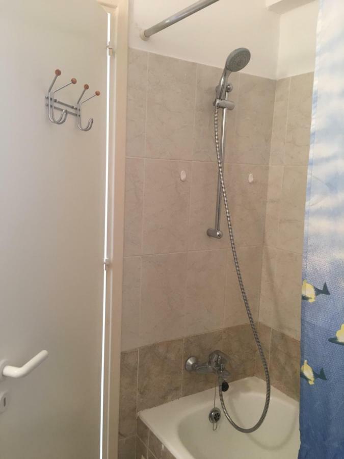 By The Sea Apartment Paphos Ngoại thất bức ảnh
